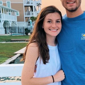 Meet your Posher, Genna